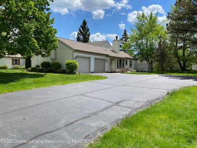 7211 Creekside Dr, Lansing, MI 48917 - photo 3