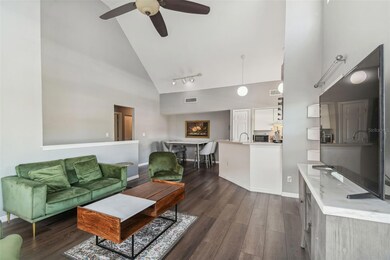 10462 White Lake Ct, Tampa, FL 33626 - photo 6