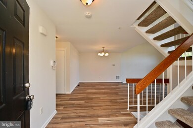 9206 Vanfleet Ct, Laurel, MD 20708 - photo 3