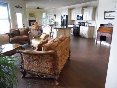 13624 Pleasure Heights Rd, Lowell, AR 72745 - photo 7