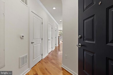 The Westlee unit 210, Arlington, VA 22213 - photo 2