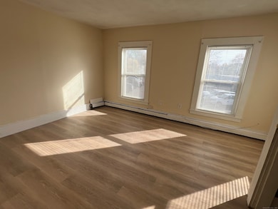 10 Russell St, Enfield, CT 06082 - photo 7