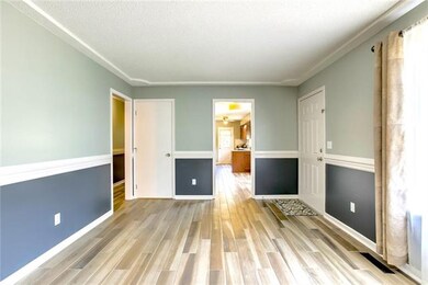 9948 Fairlane Rd, Lenexa, KS 66215 - photo 6