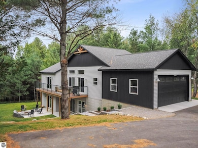 9931 Cushman Ct, Williamsburg, MI 49690 - photo 3