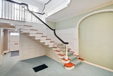 324-328 Essex St unit 2, Salem, MA 01970 - photo 4