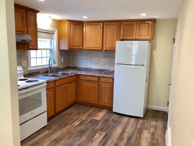 692 Common St unit 1, Walpole, MA 02081 - photo 5