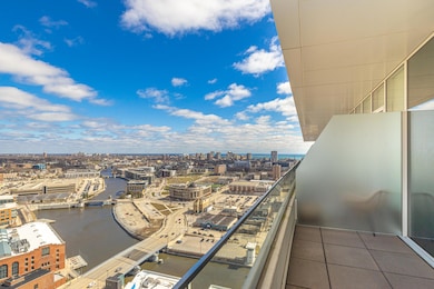 1141 N Martin L King Jr Dr unit 3002, Milwaukee, WI 53203 - photo 4