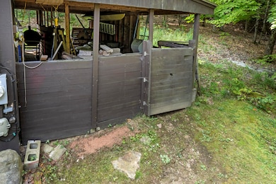 136 Hiram Hill Rd_107