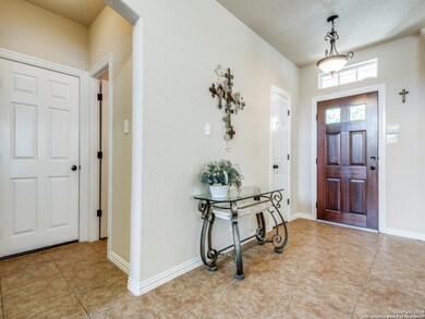 10638 Larch Grove Ct, Helotes, TX 78023 - photo 4