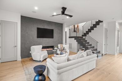 601 S 9th St, Nashville, TN 37206 - photo 5