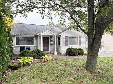 213 W Edwards St, Endicott, NY 13760 - photo 3