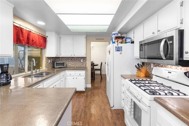 13021 Broken Bit Cir, Corona, CA 92883 - photo 4