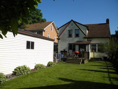 916 Sparrow Ave, Lansing, MI 48910 - photo 5