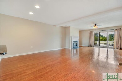 The view from the foyer into the living area is st