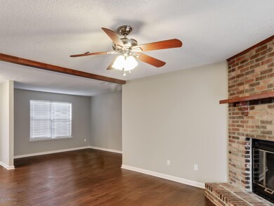 07-FamilyRoom2