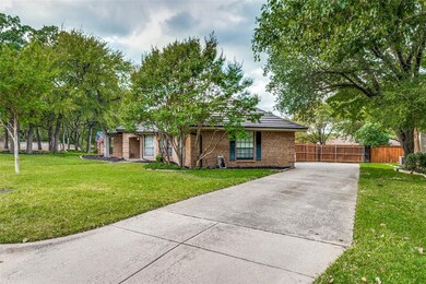 512 Sunset Dr, Hurst, TX 76054 - photo 2