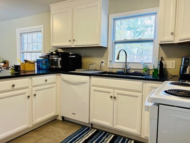 167 Glendale Rd, Amherst, MA 01002 - photo 3