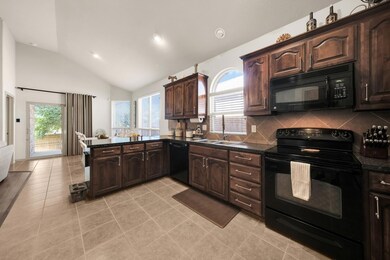 841 Jodie Dr, Weatherford, TX 76087 - photo 3