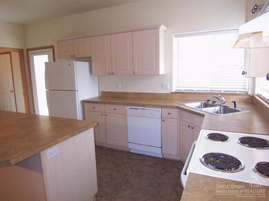 61158 Larkspur Loop, Bend, OR 97702 - photo 6