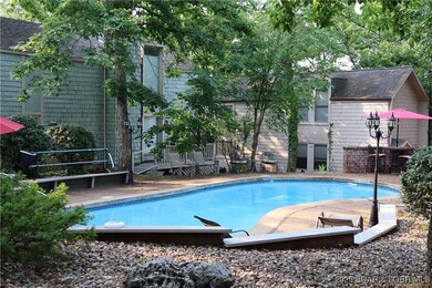 Cutter Place pool