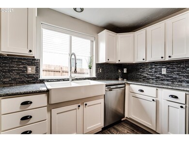 118 Ash Grove Ct, Creswell, OR 97426 - photo 6