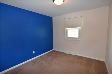 3415 Virginia St, Columbus, IN 47203 - photo 7