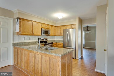8179 Hillcrest Dr, Manassas, VA 20111 - photo 7