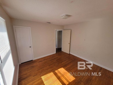 1404 Stevens Ln, Mobile, AL 36618 - photo 6