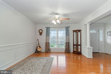 405 Harrison Cir, Locust Grove, VA 22508 - photo 5