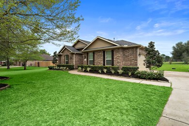 32040 Divot Dr, Waller, TX 77484 - photo 4