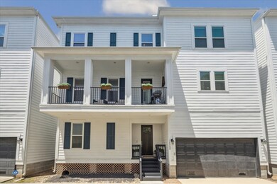 This photo shows this wonderful quiet gated reside
