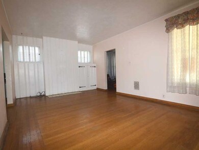 Living Room. Large living room with hardwood floor