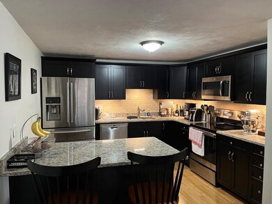 7 Walker Rd unit 6, North Andover, MA 01845 - photo 2