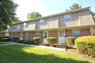131-37 W Pacemont Rd