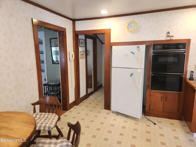 Eat-In Kitchen View 2