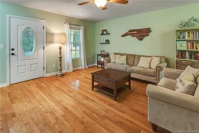 33 Fern St, Asheville, NC 28803 - photo 2