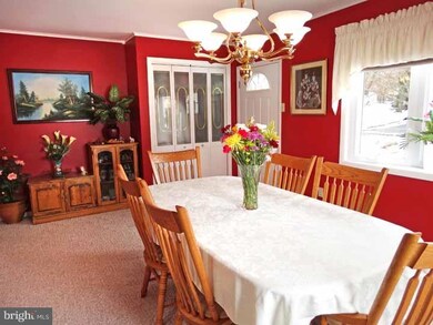 1045 Willow St, Southampton, PA 18966 - photo 5