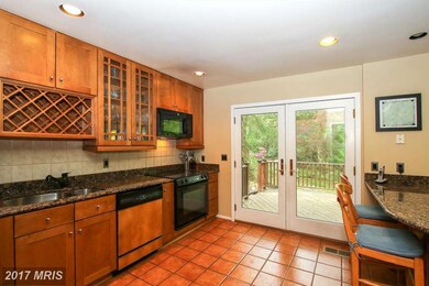 6801 Persimmon Tree Rd, Bethesda, MD 20817 - photo 4