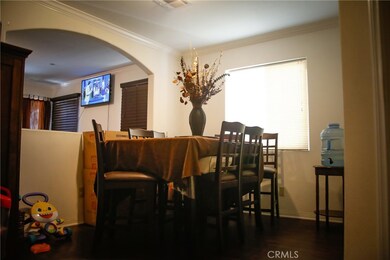 2043 E Piru St, Compton, CA 90222 - photo 4