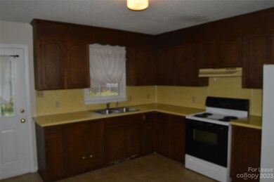 221 N Kelly St unit 2, Statesville, NC 28677 - photo 5