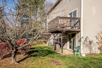 8 Mohawk Ct, Cromwell, CT 06416 - photo 7