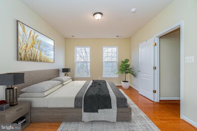 9724 Holmes Place unit 404, Manassas Park, VA 20111 - photo 4