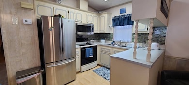 370 53rd Ave N unit 35, Saint Petersburg, FL 33703 - photo 3