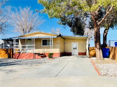 14144 Riviera Ct, Victorville, CA 92395 - photo 2