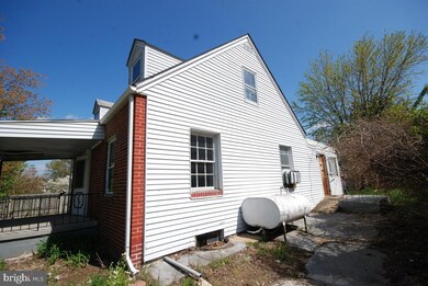 363 W 10th St, Front Royal, VA 22630 - photo 2