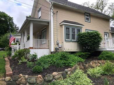 214 Maple St, Grand Ledge, MI 48837 - photo 2