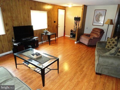 323 Kevins Ct, Lothian, MD 20711 - photo 3