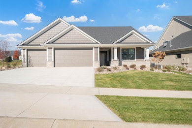 2657 Scenic Point Dr SW, Rochester, MN 55902 - photo 2