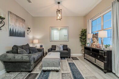 Foyer/Front Room
