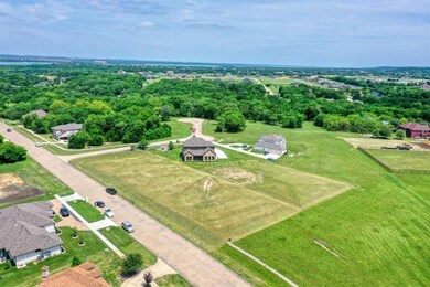 1003 Mesquite Ct, Grand Prairie, TX 75104 - photo 5